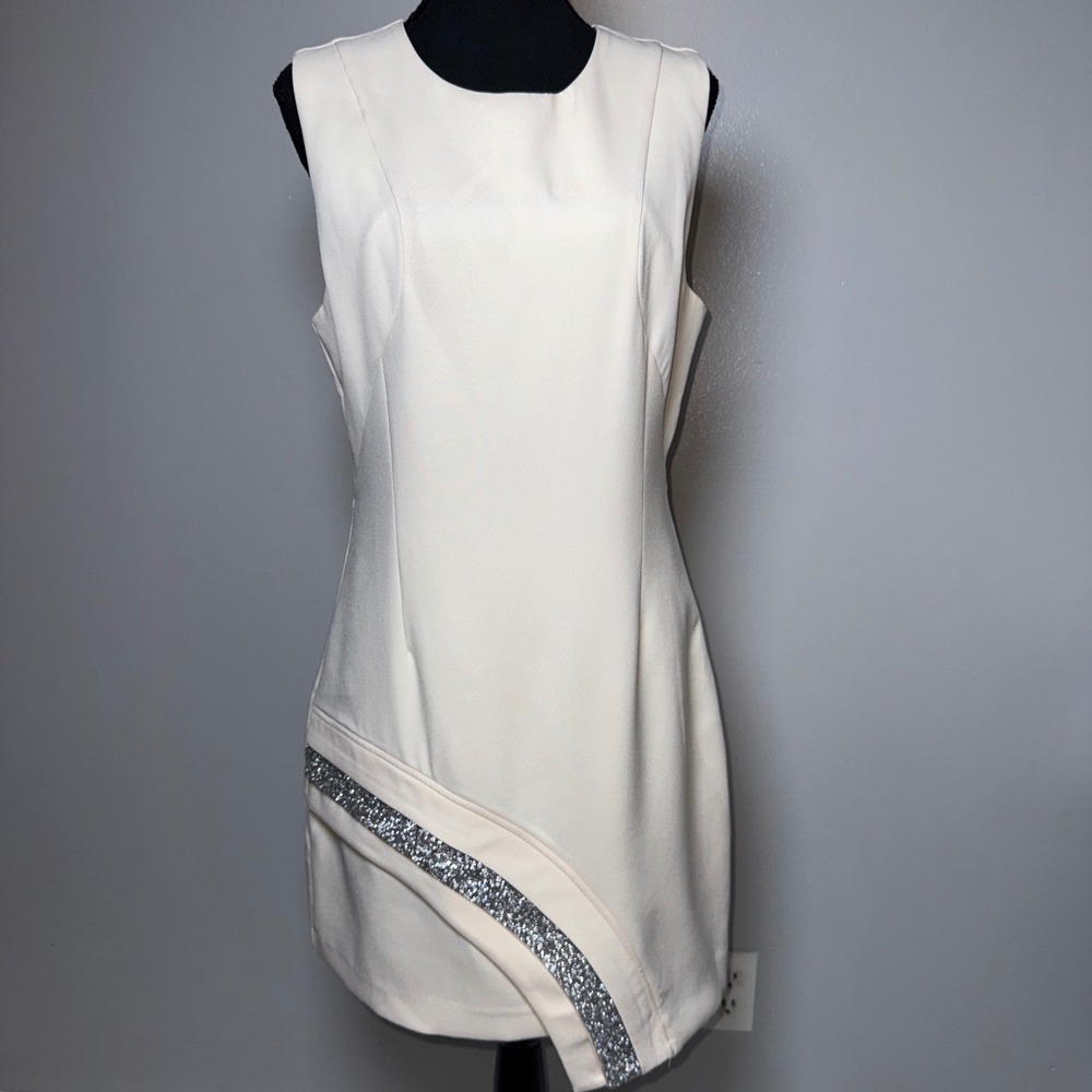 MAAC London Figure Mini Dress Cream Silver Glitter Trim Sleeveless Sz 8 Bridal